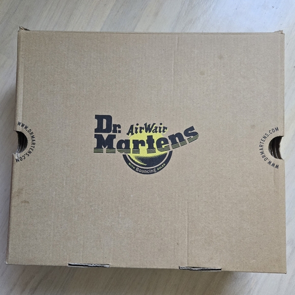 NWT Dr. Martens Jadon Max Platform Boots - Picture 4 of 4